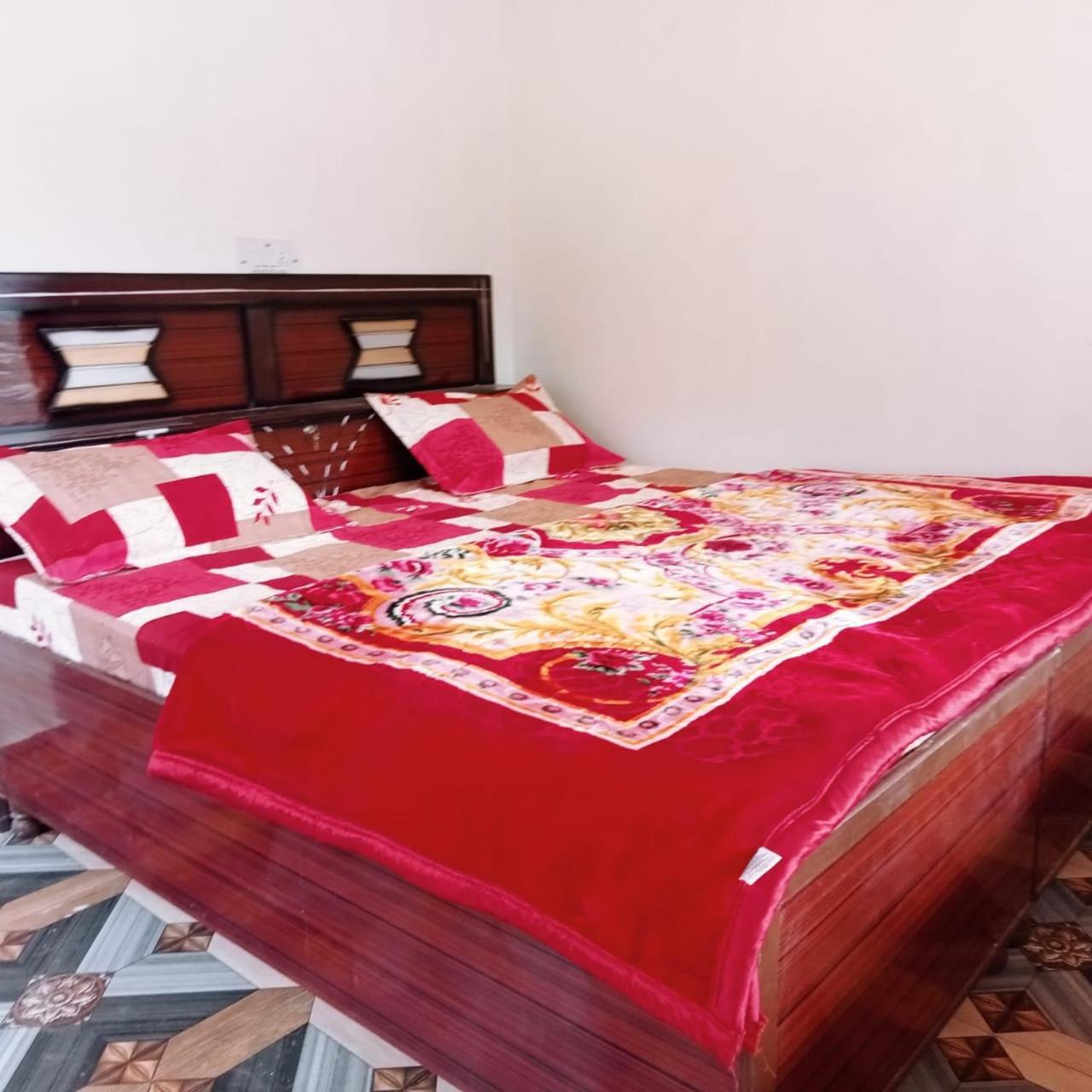Vigyan Guest House Tosh Kültér fotó